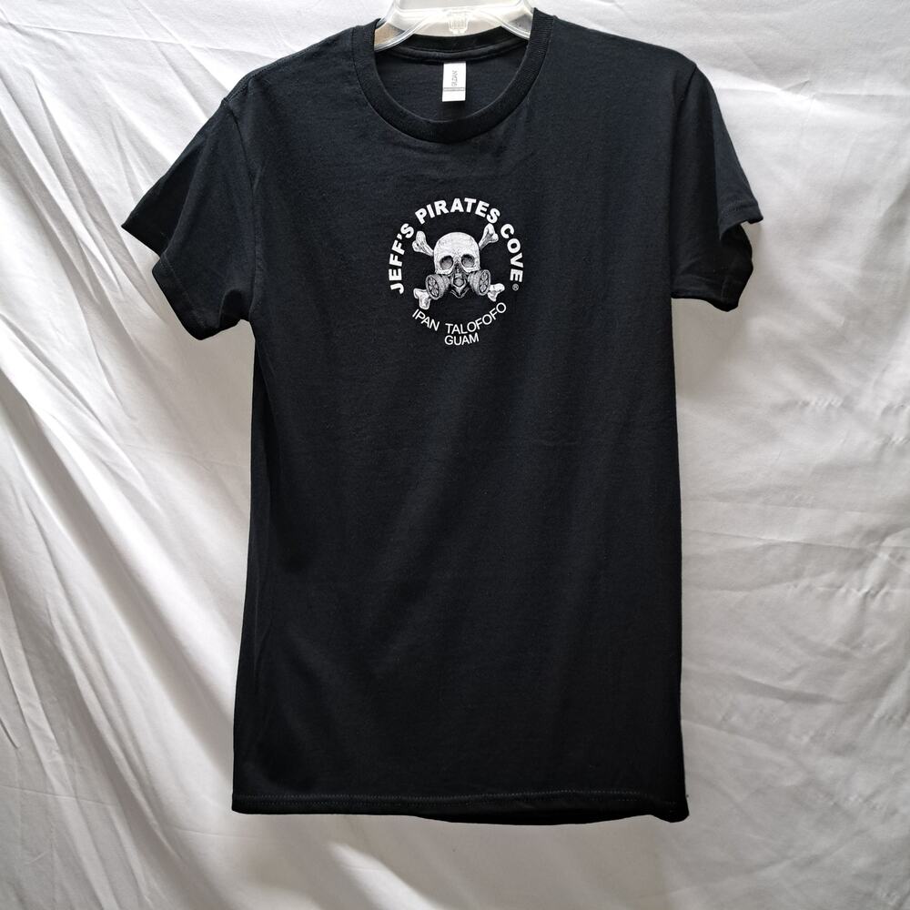 Jeff's Pirate Cove Ipan Talofofo Guam Coronavirus Global Pandemic T-shirt Sm.